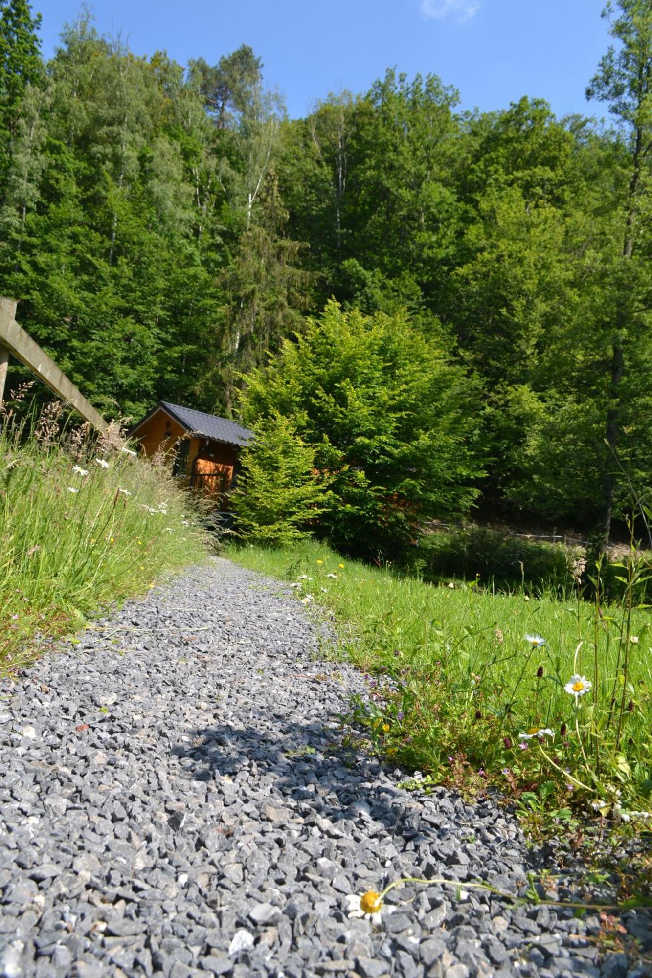 Tiny Parada Aywaille Exteriör bild